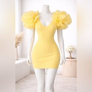 ZARA Yellow Ruffle Sleeve Mini Dress Stretchy Size M
